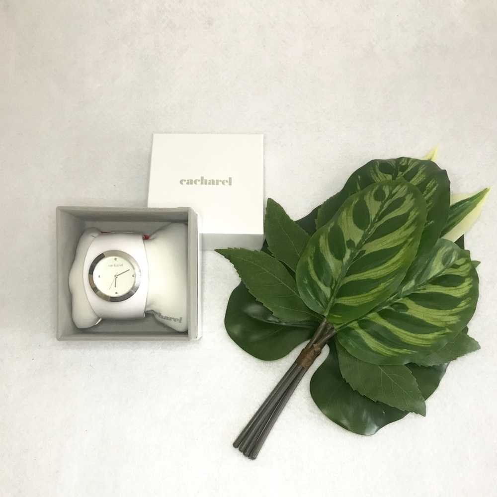 Cacharel watch Brand New